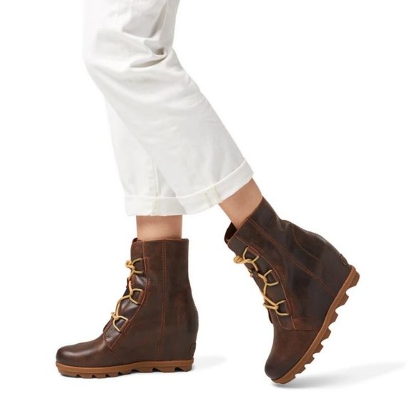 Sorel Joan Of Arctic Boots - Picture 3 of 11